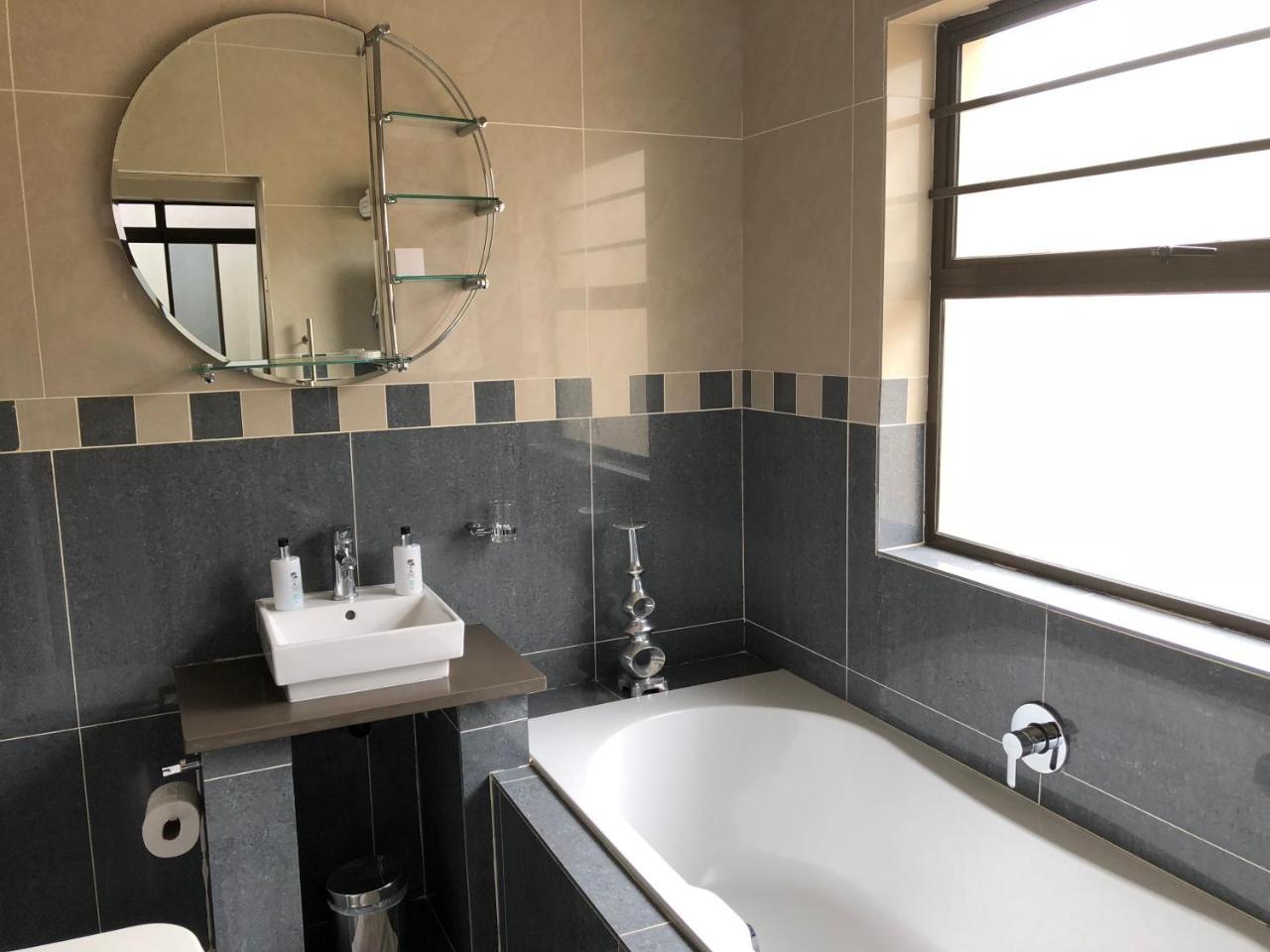 Coral Beach Bed & Breakfast East London Ngoại thất bức ảnh