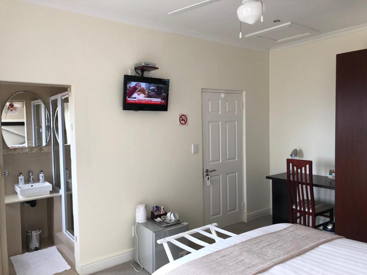 Coral Beach Bed & Breakfast East London Ngoại thất bức ảnh