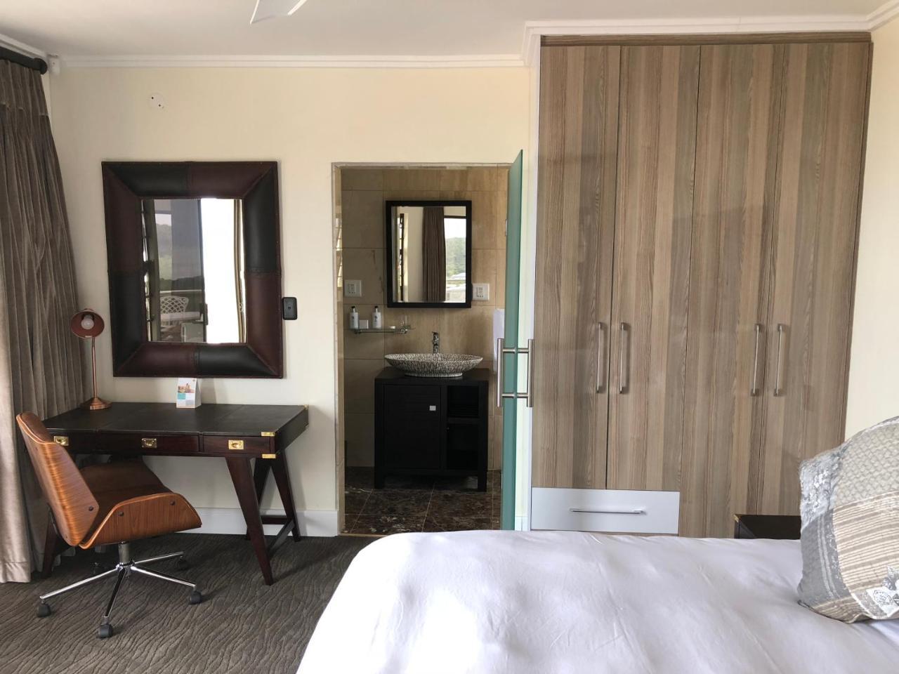 Coral Beach Bed & Breakfast East London Ngoại thất bức ảnh